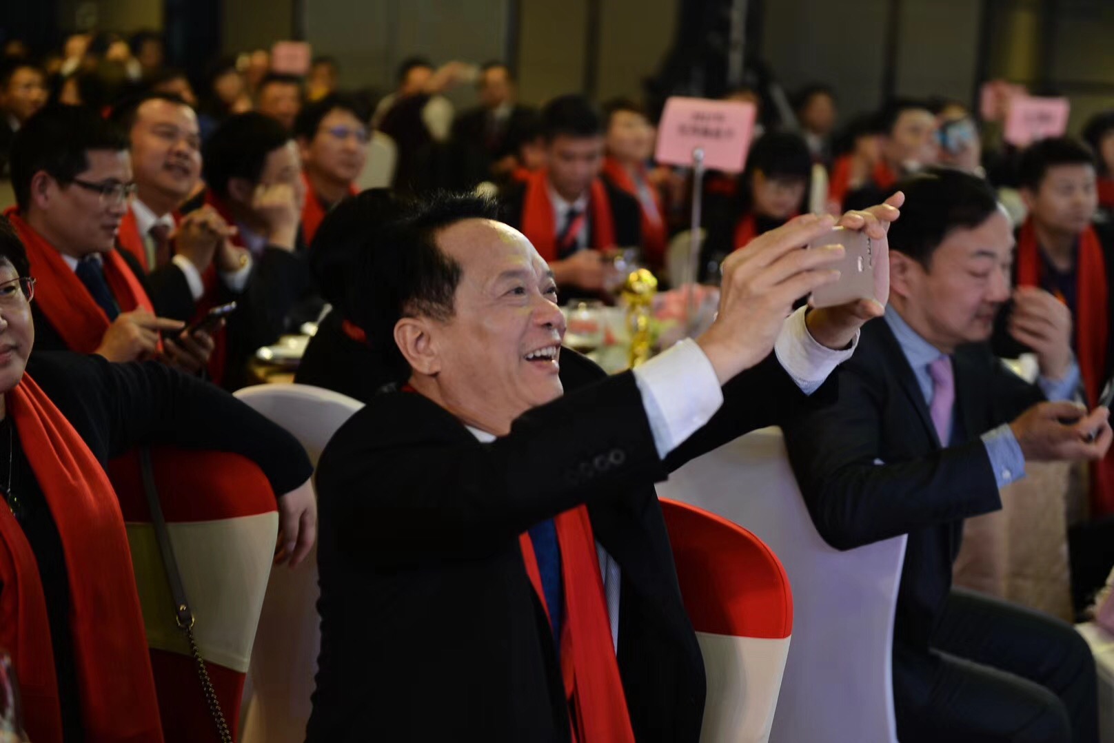 ���ʹ���(�й�)���޹�˾